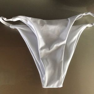 Vitamin A button. size S.